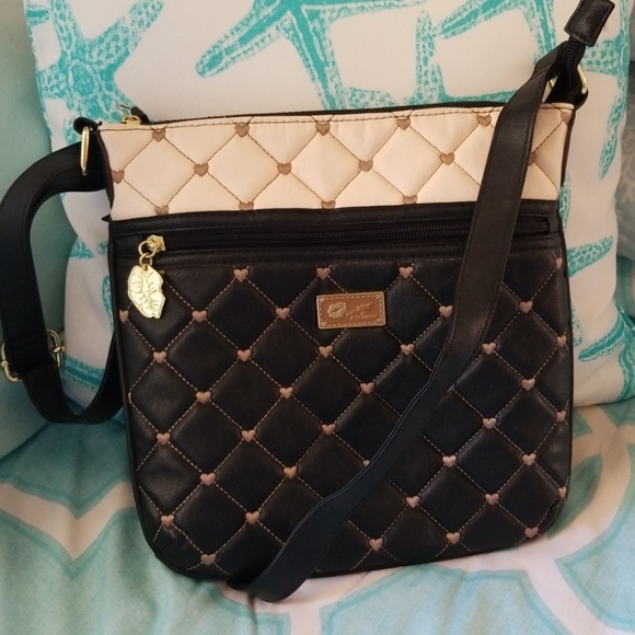 Betsey Johnson Handbags - Betsey Johnson Crossbody